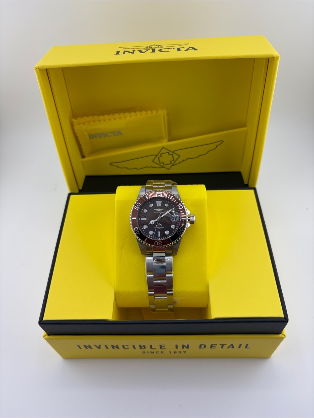 Invicta Pro Diver Women’s Stainless Steel 34mm Brown Dial (50910)